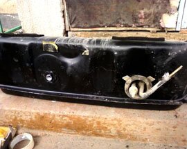 Демонтаж топливного бака W124