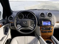 Интерьер Mercedes-Benz ML320 BlueTec W164 (2008–2011)